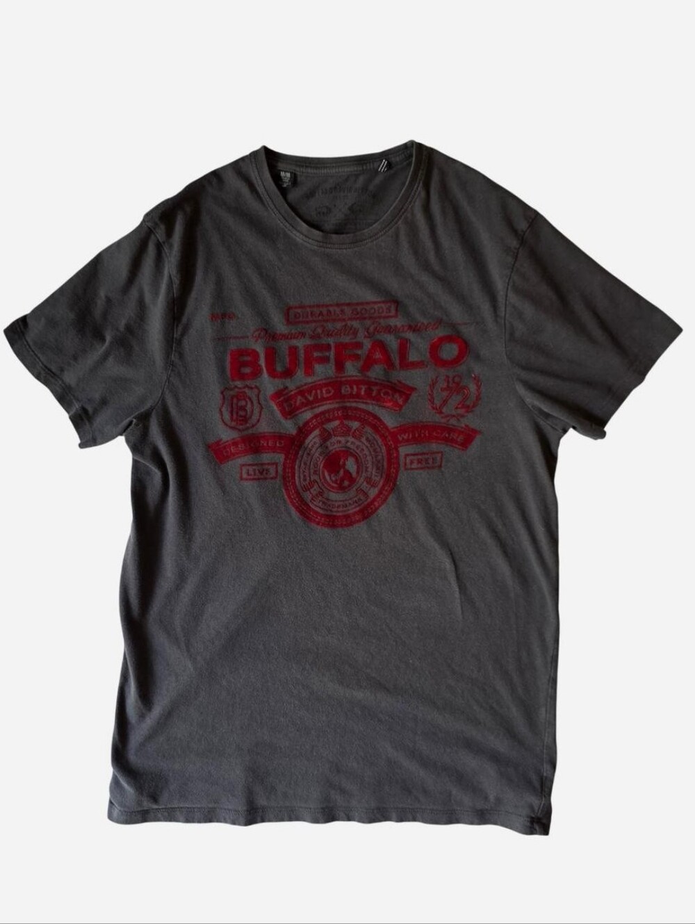 Buffalo David Bitton Red Raised Graphic Tee Shirt Charcoal Washed Medium